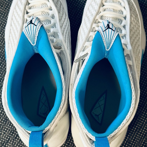 Air Jordan 15 OG - Picture 5 of 7